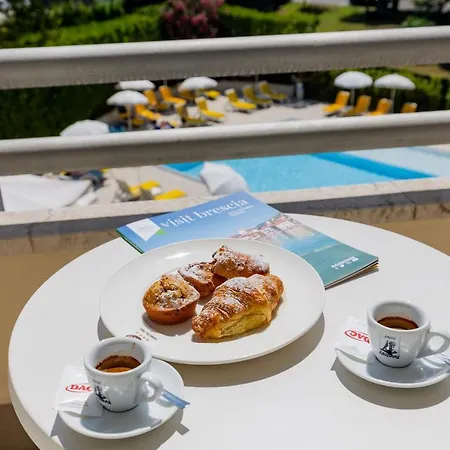 Hotel Du Parc 4*