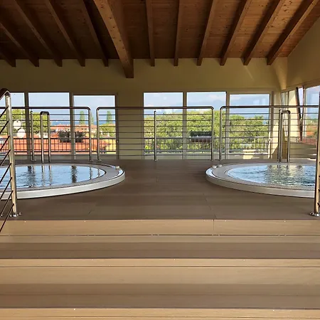 Du Parc Hotel 4*