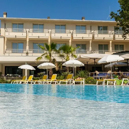 Hotel Du Parc 4*