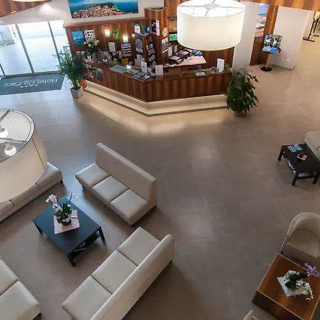 Hotel Du Parc 4*