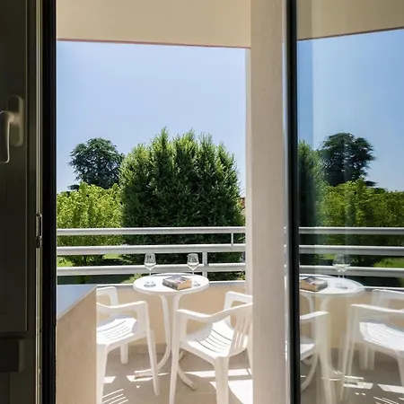 Du Parc 酒店 4*