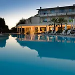 Du Parc Hotel 4*